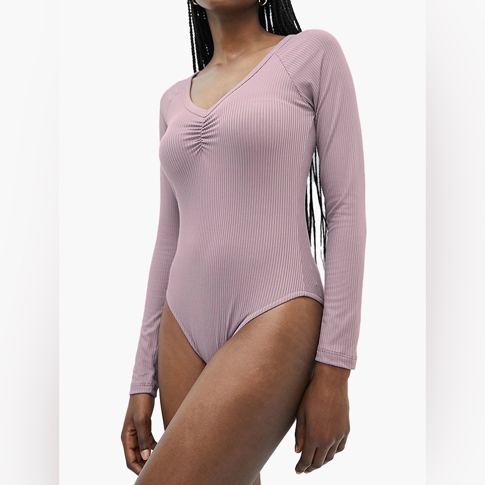 Forever 21 ribbed long-sleeve bodysuit